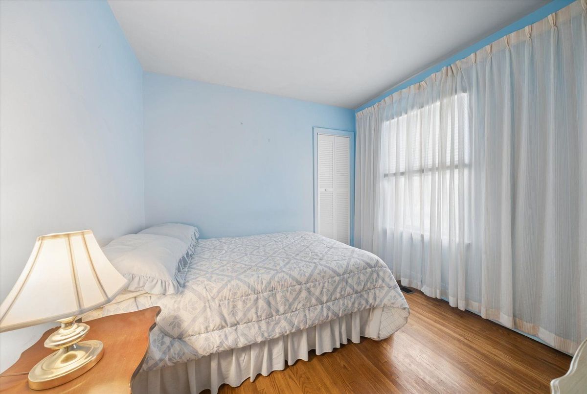 51 Bertha Avenue 51 Bertha Avenue Toronto E04