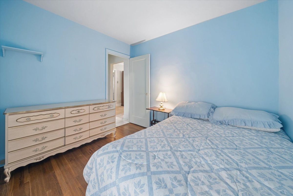 51 Bertha Avenue 51 Bertha Avenue Toronto E04