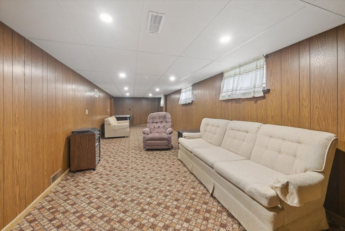 51 Bertha Avenue 51 Bertha Avenue Toronto E04
