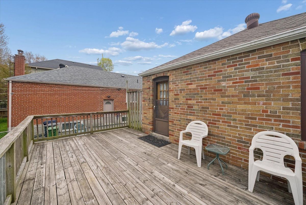 51 Bertha Avenue 51 Bertha Avenue Toronto E04