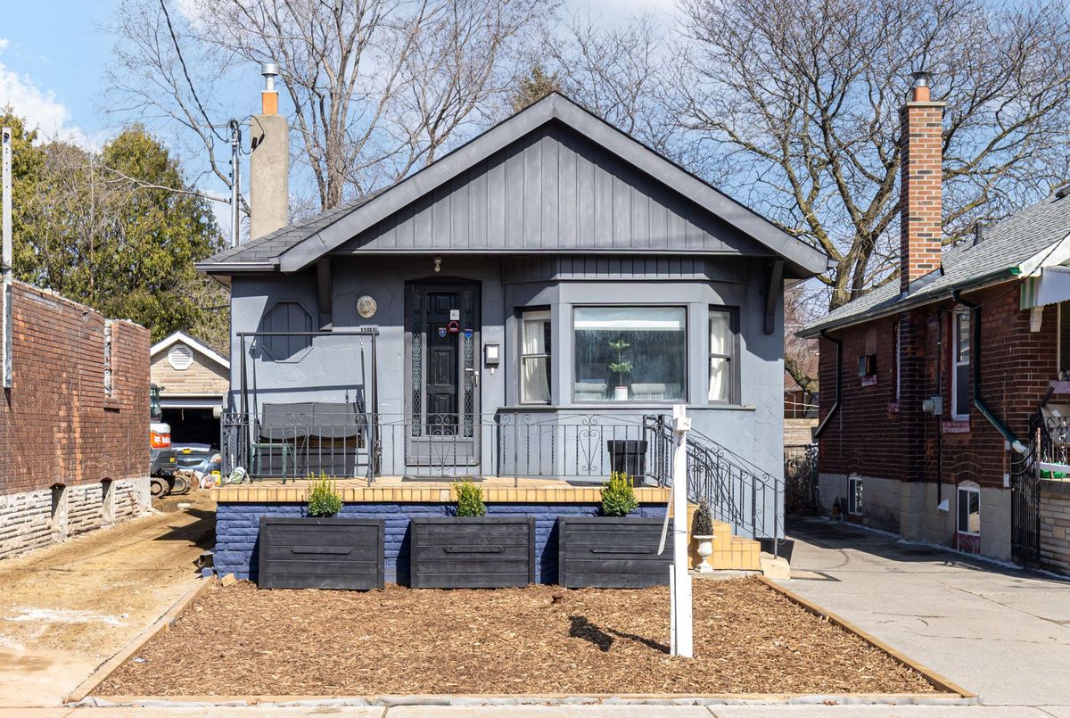 1105 Greenwood Avenue 1105 Greenwood Avenue Toronto E03