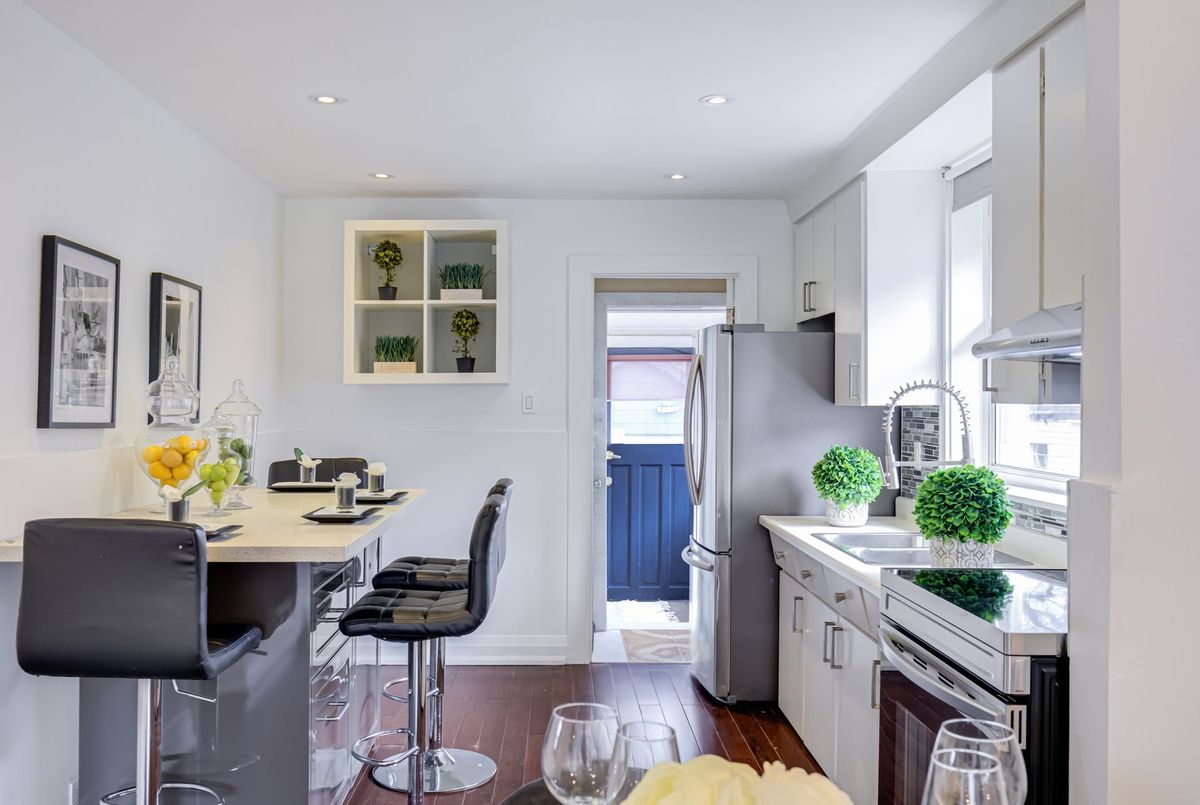 1105 Greenwood Avenue 1105 Greenwood Avenue Toronto E03