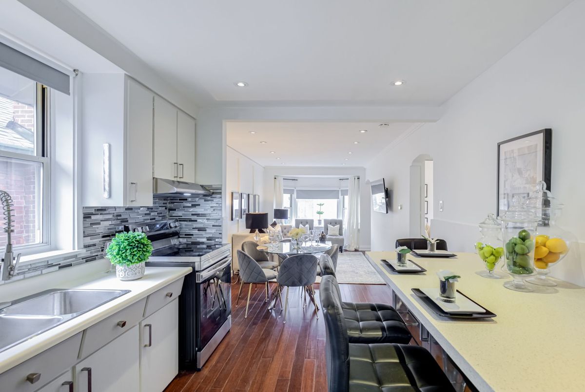 1105 Greenwood Avenue 1105 Greenwood Avenue Toronto E03