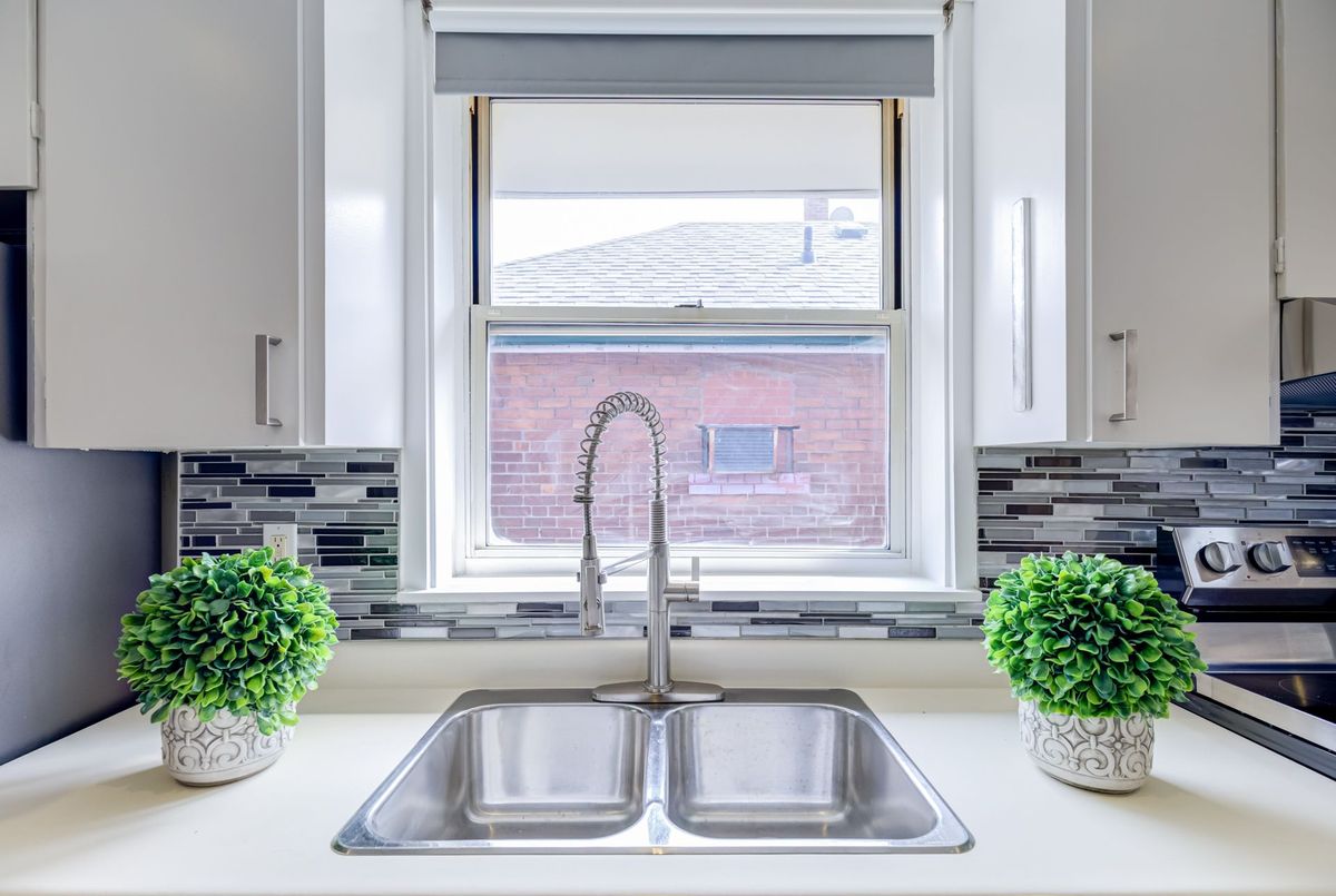 1105 Greenwood Avenue 1105 Greenwood Avenue Toronto E03