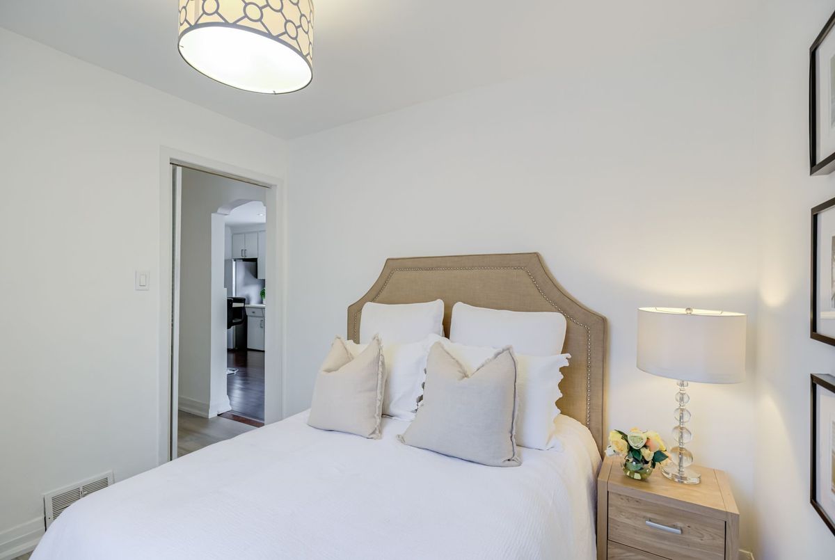 1105 Greenwood Avenue 1105 Greenwood Avenue Toronto E03