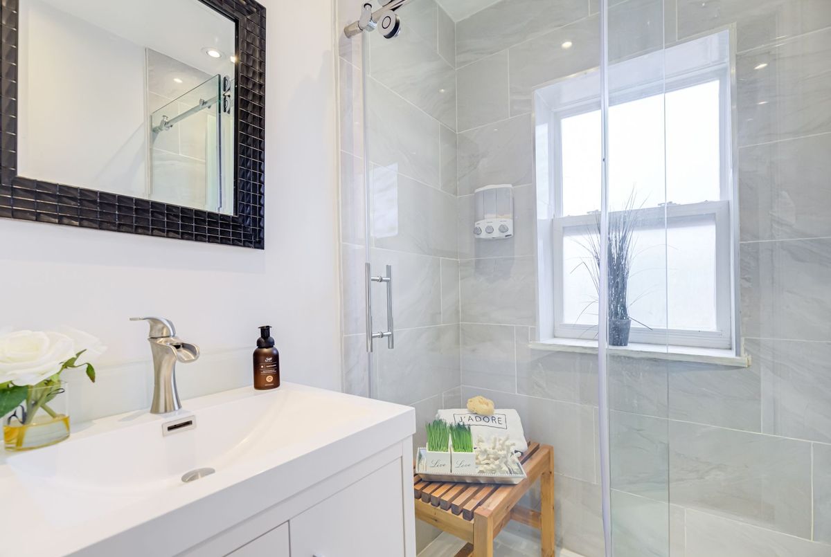 1105 Greenwood Avenue 1105 Greenwood Avenue Toronto E03