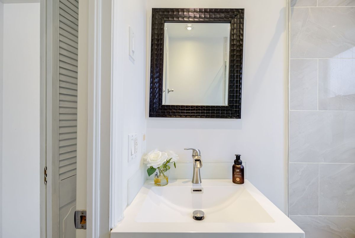 1105 Greenwood Avenue 1105 Greenwood Avenue Toronto E03