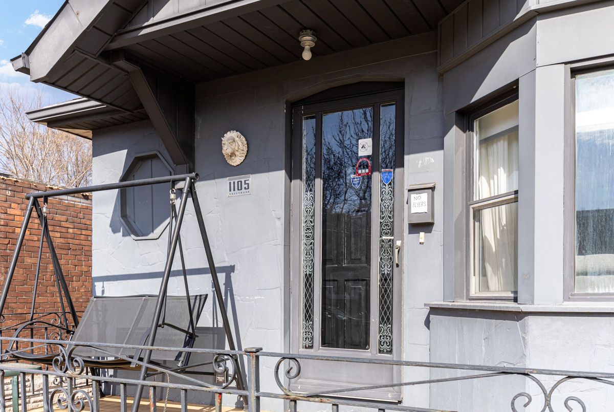 1105 Greenwood Avenue 1105 Greenwood Avenue Toronto E03