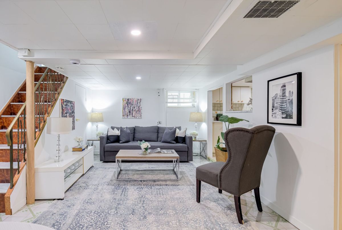1105 Greenwood Avenue 1105 Greenwood Avenue Toronto E03