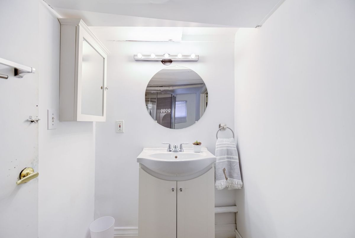 1105 Greenwood Avenue 1105 Greenwood Avenue Toronto E03