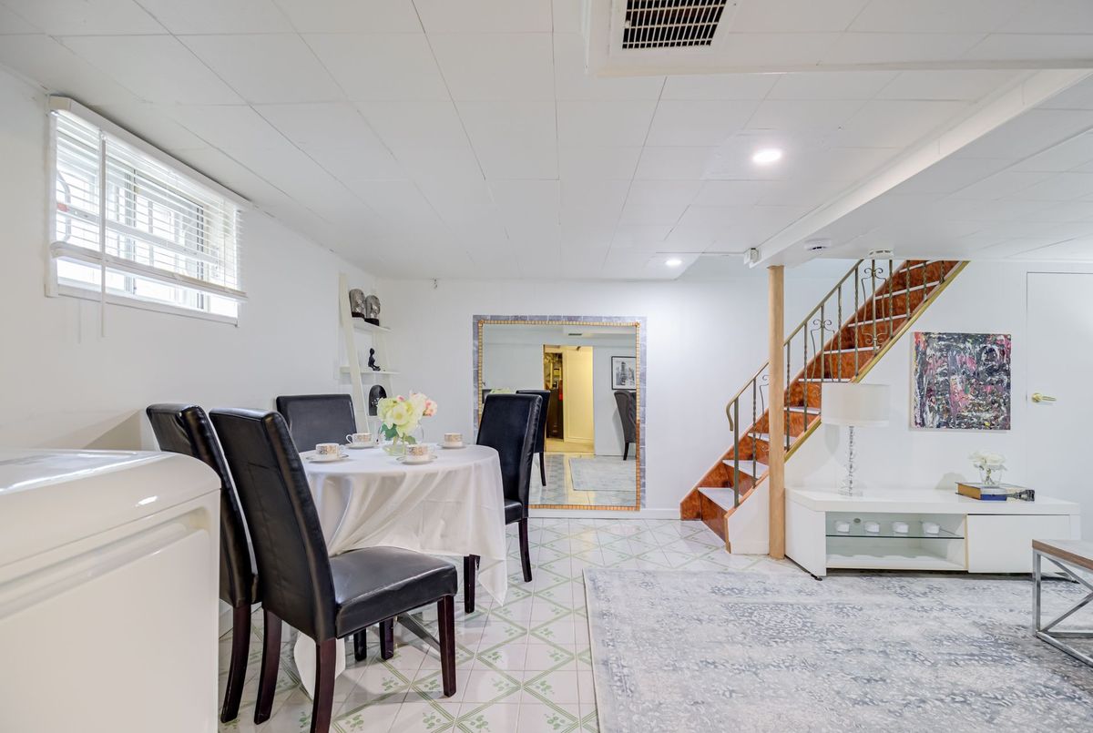 1105 Greenwood Avenue 1105 Greenwood Avenue Toronto E03