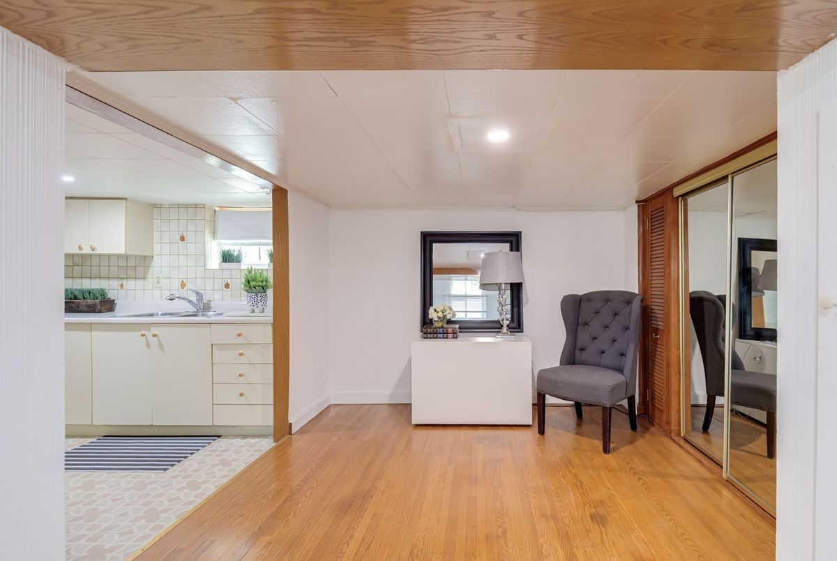 1105 Greenwood Avenue 1105 Greenwood Avenue Toronto E03