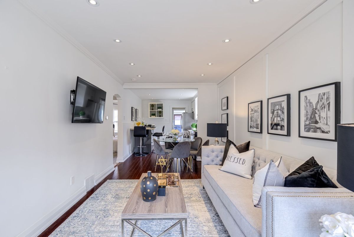 1105 Greenwood Avenue 1105 Greenwood Avenue Toronto E03