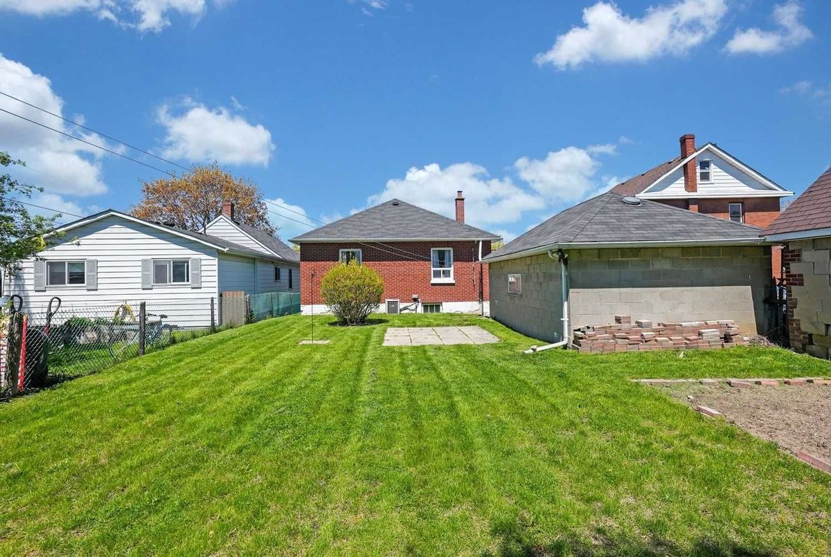 213 Conant Street 213 Conant Street Oshawa