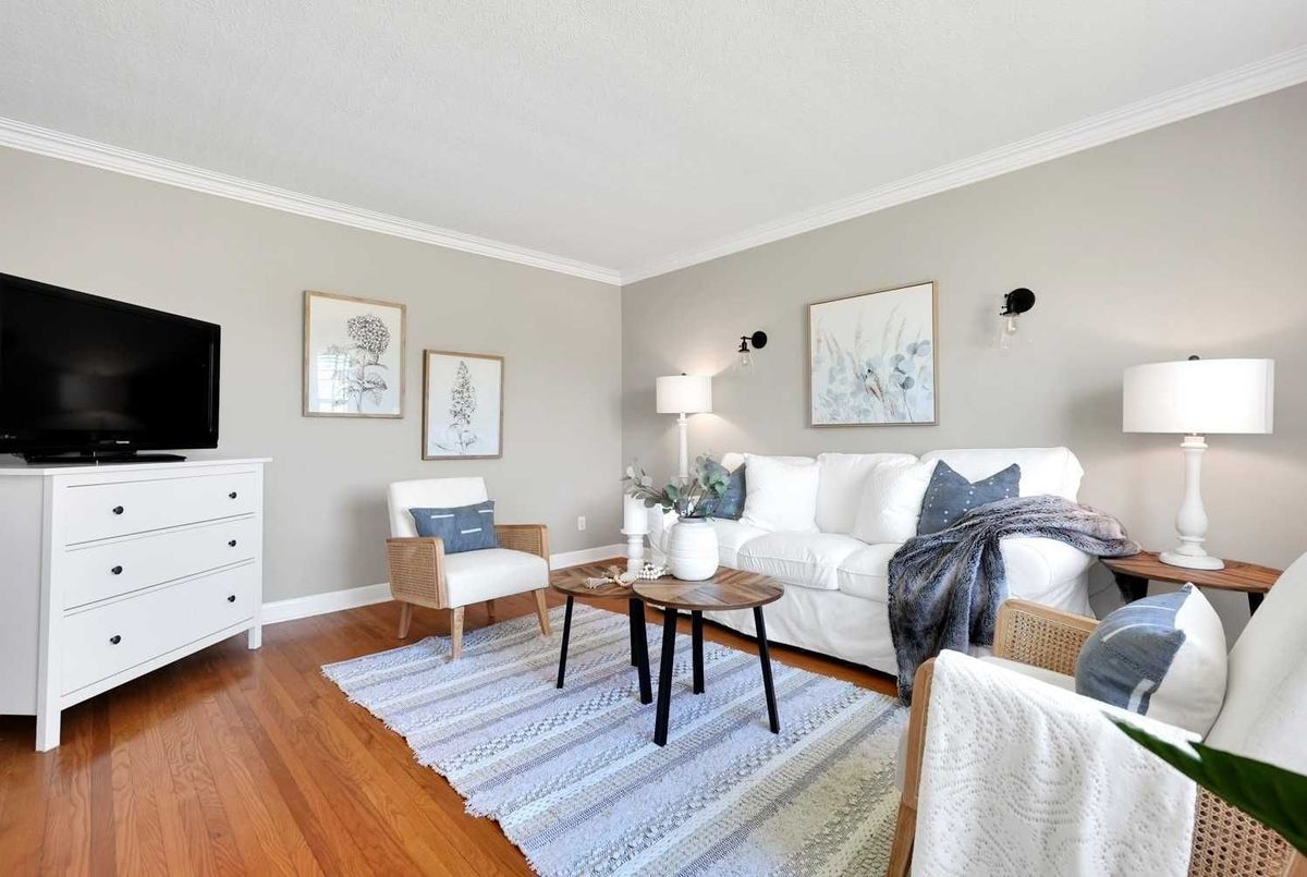 213 Conant Street 213 Conant Street Oshawa