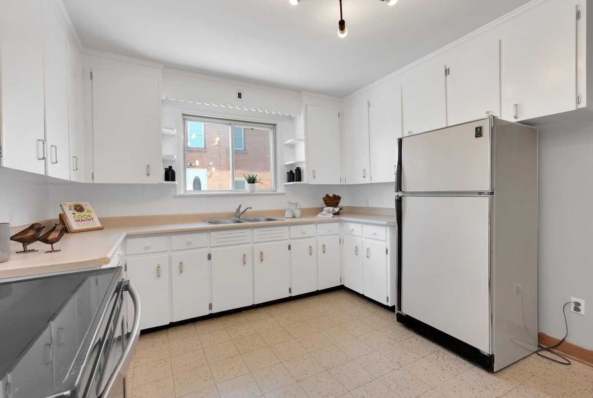 213 Conant Street 213 Conant Street Oshawa