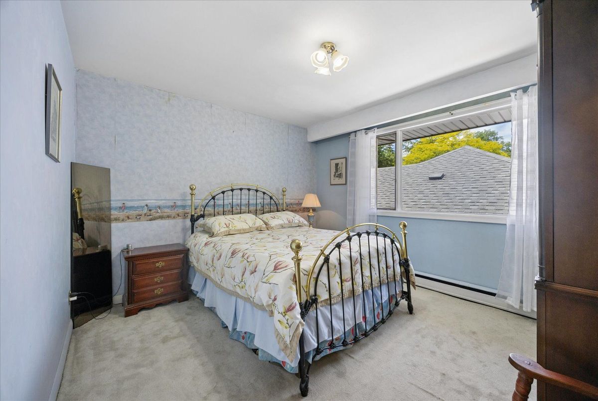 23 Larwood Boulevard 23 Larwood Boulevard Toronto E08