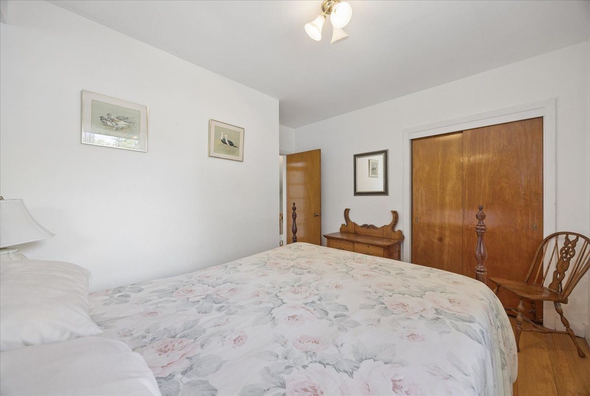 23 Larwood Boulevard 23 Larwood Boulevard Toronto E08