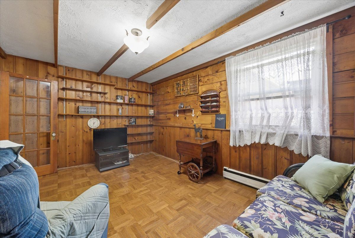23 Larwood Boulevard 23 Larwood Boulevard Toronto E08