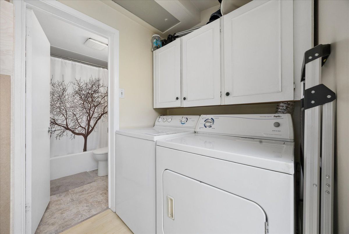 23 Larwood Boulevard 23 Larwood Boulevard Toronto E08