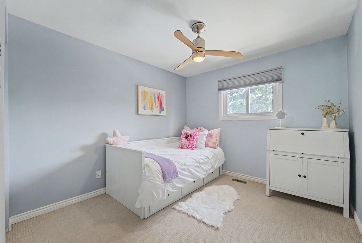 78 Charlottetown Boulevard 78 Charlottetown Boulevard Toronto E10