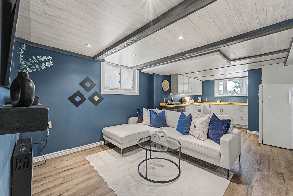 78 Charlottetown Boulevard 78 Charlottetown Boulevard Toronto E10