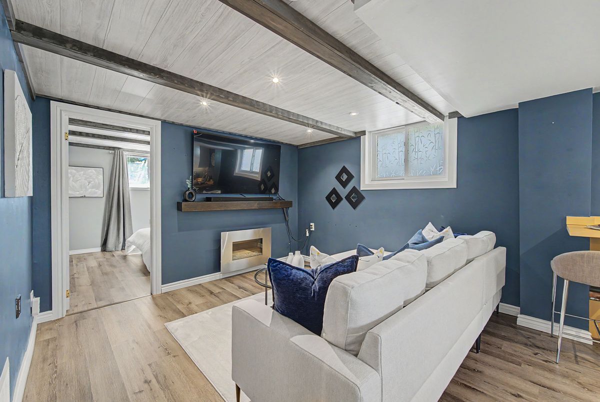 78 Charlottetown Boulevard 78 Charlottetown Boulevard Toronto E10