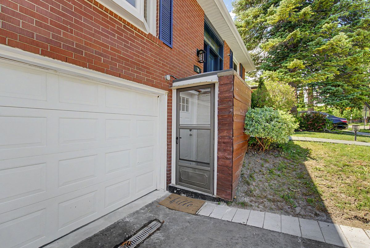 78 Charlottetown Boulevard 78 Charlottetown Boulevard Toronto E10