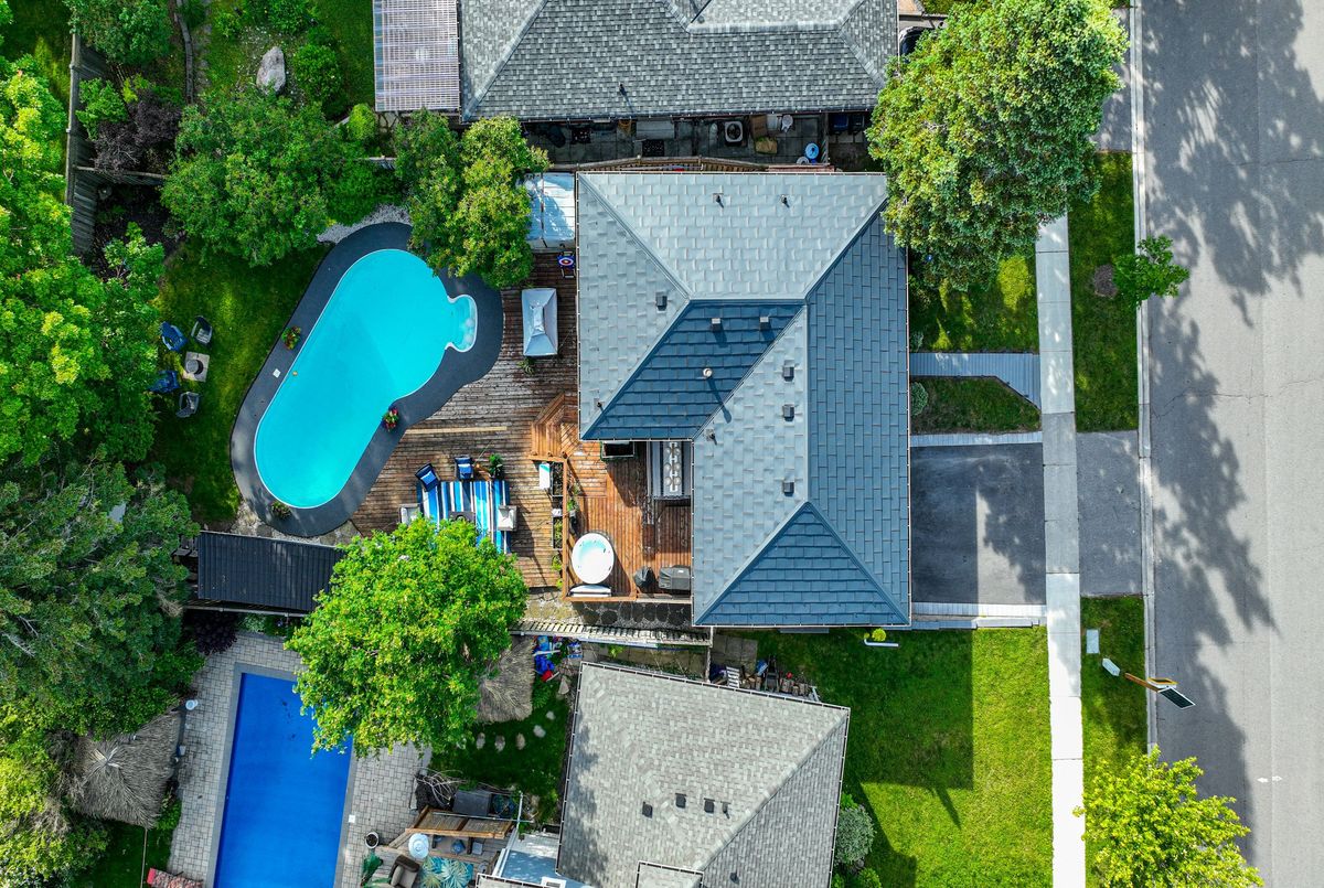 78 Charlottetown Boulevard 78 Charlottetown Boulevard Toronto E10