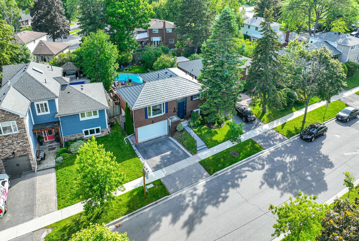 78 Charlottetown Boulevard 78 Charlottetown Boulevard Toronto E10
