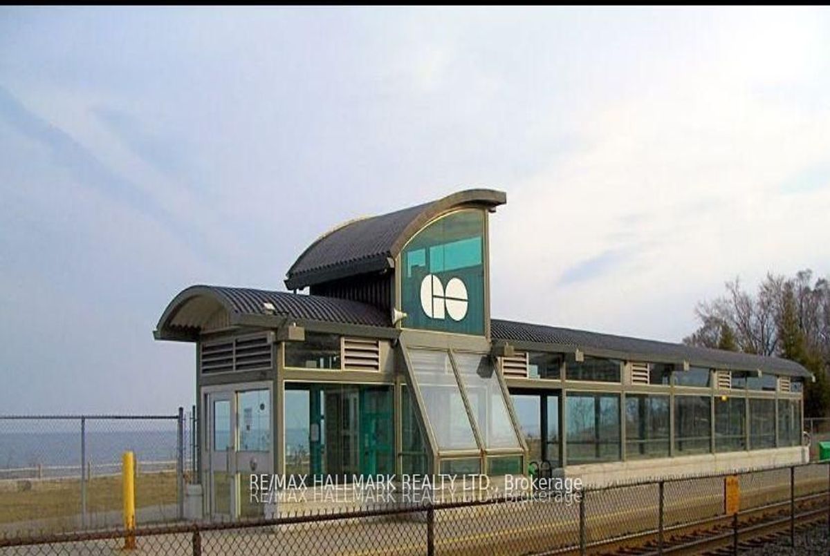 78 Charlottetown Boulevard 78 Charlottetown Boulevard Toronto E10