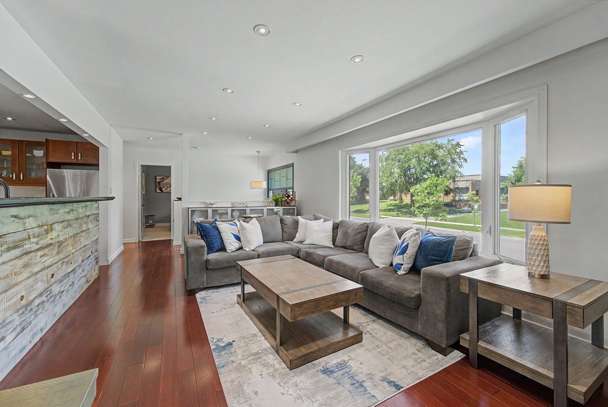 78 Charlottetown Boulevard 78 Charlottetown Boulevard Toronto E10