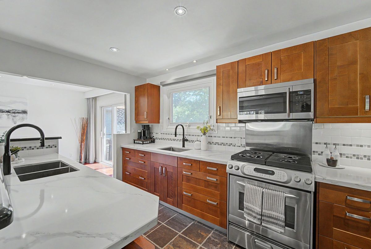 78 Charlottetown Boulevard 78 Charlottetown Boulevard Toronto E10