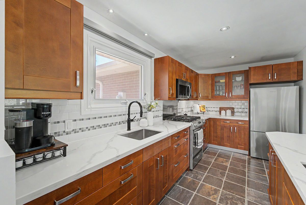 78 Charlottetown Boulevard 78 Charlottetown Boulevard Toronto E10