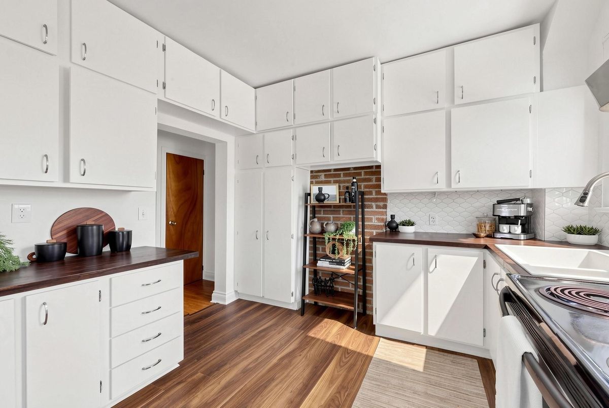 12 Richard Avenue 12 Richard Avenue Toronto E01