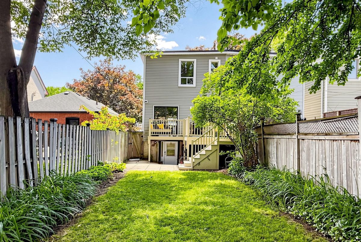 12 Richard Avenue 12 Richard Avenue Toronto E01