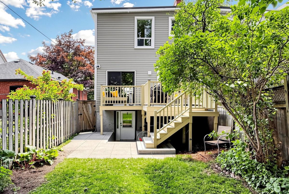 12 Richard Avenue 12 Richard Avenue Toronto E01