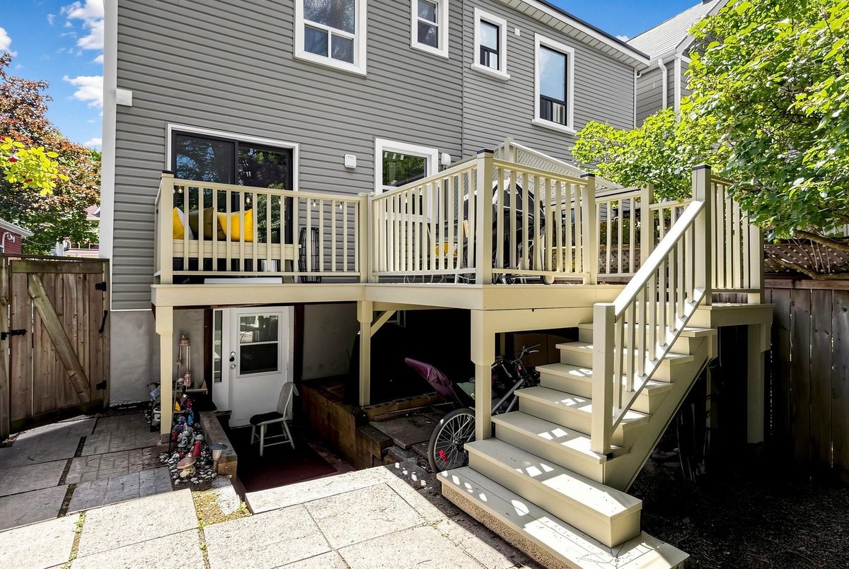 12 Richard Avenue 12 Richard Avenue Toronto E01