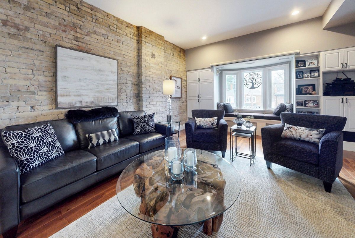 2184 Queen Street E 2184 Queen Street E Toronto E02