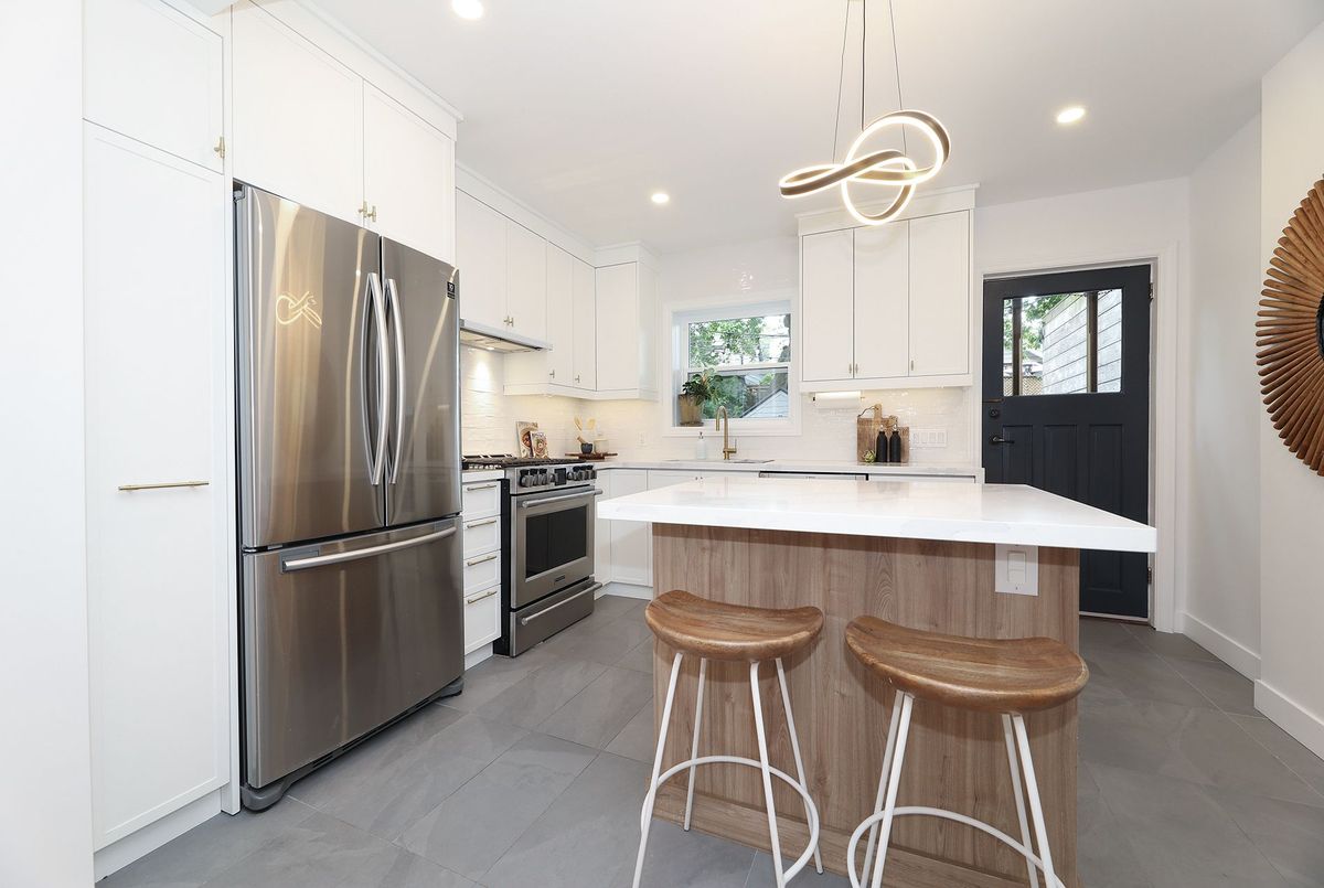339 Scarborough Road 339 Scarborough Road Toronto E02