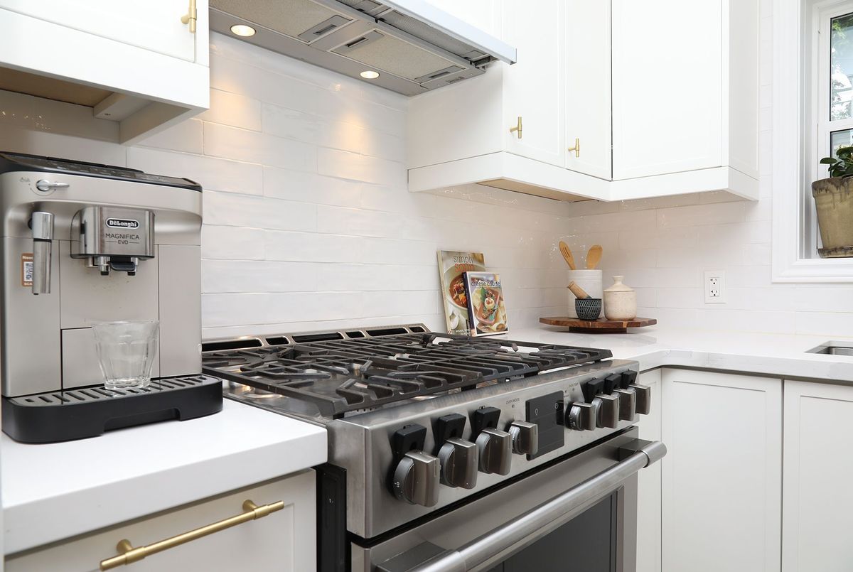 339 Scarborough Road 339 Scarborough Road Toronto E02