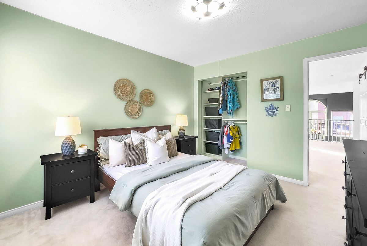 40 Southwell Avenue 40 Southwell Avenue Whitby