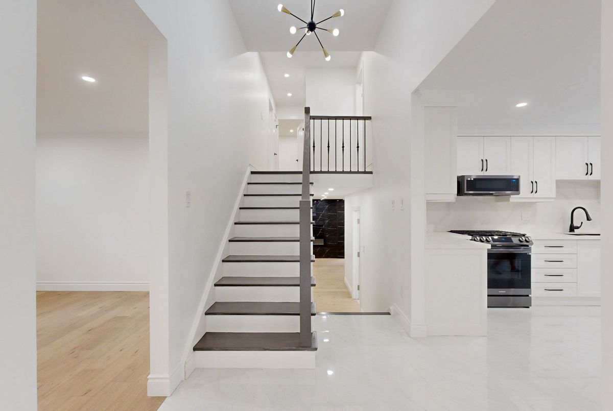 78 Agincourt Drive 78 Agincourt Drive Toronto E07