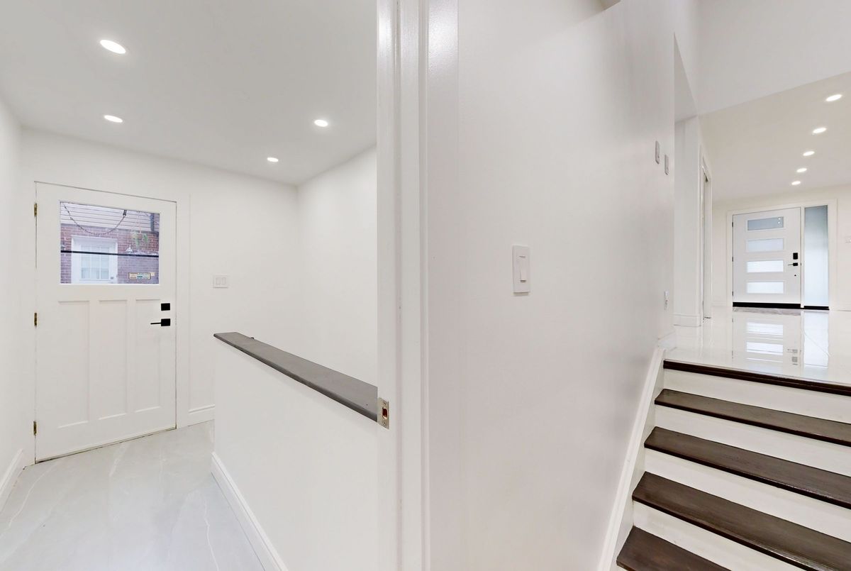 78 Agincourt Drive 78 Agincourt Drive Toronto E07