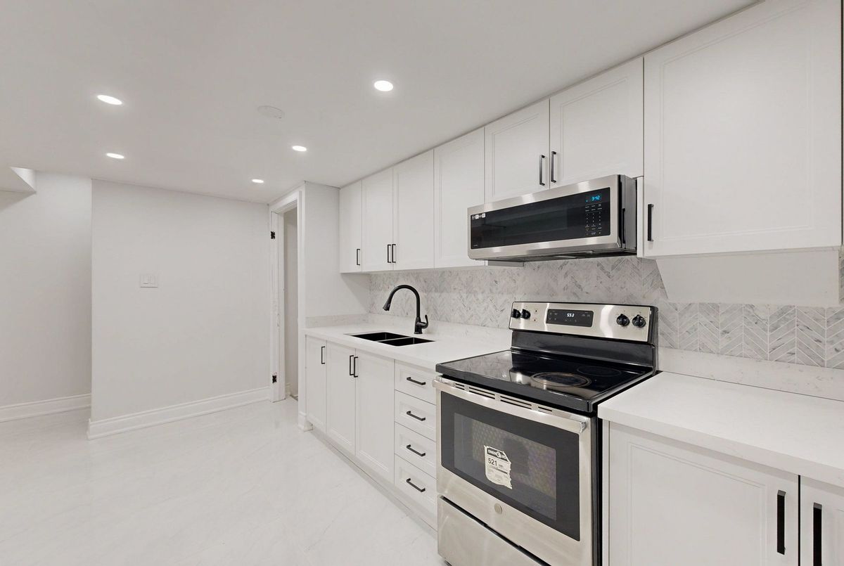 78 Agincourt Drive 78 Agincourt Drive Toronto E07