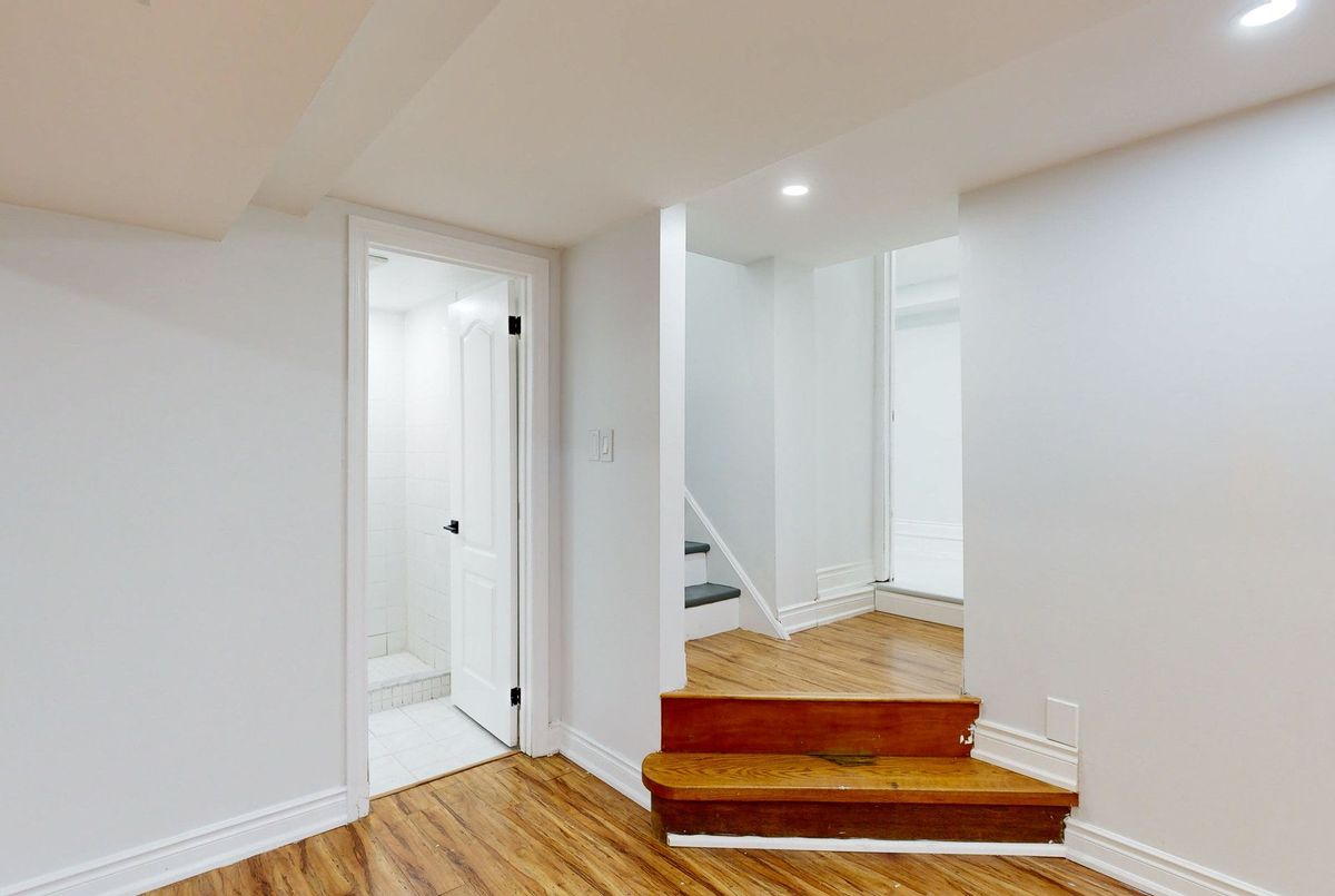 78 Agincourt Drive 78 Agincourt Drive Toronto E07