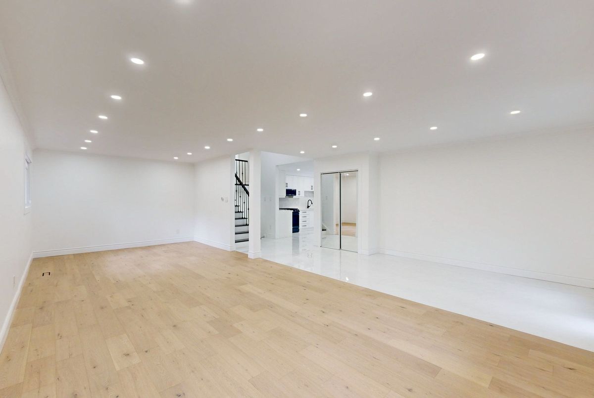 78 Agincourt Drive 78 Agincourt Drive Toronto E07