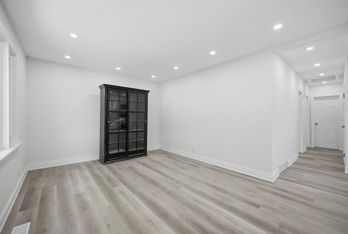 651 Olive Avenue 651 Olive Avenue Oshawa