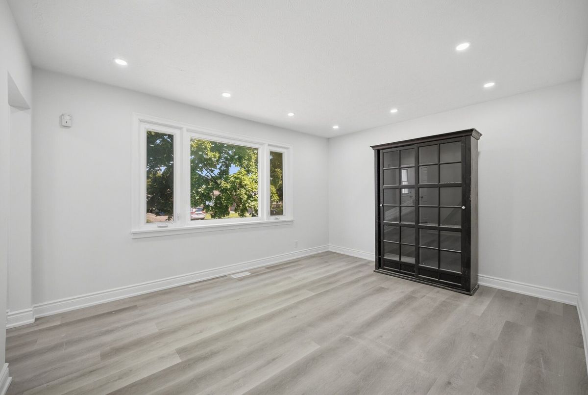 651 Olive Avenue 651 Olive Avenue Oshawa
