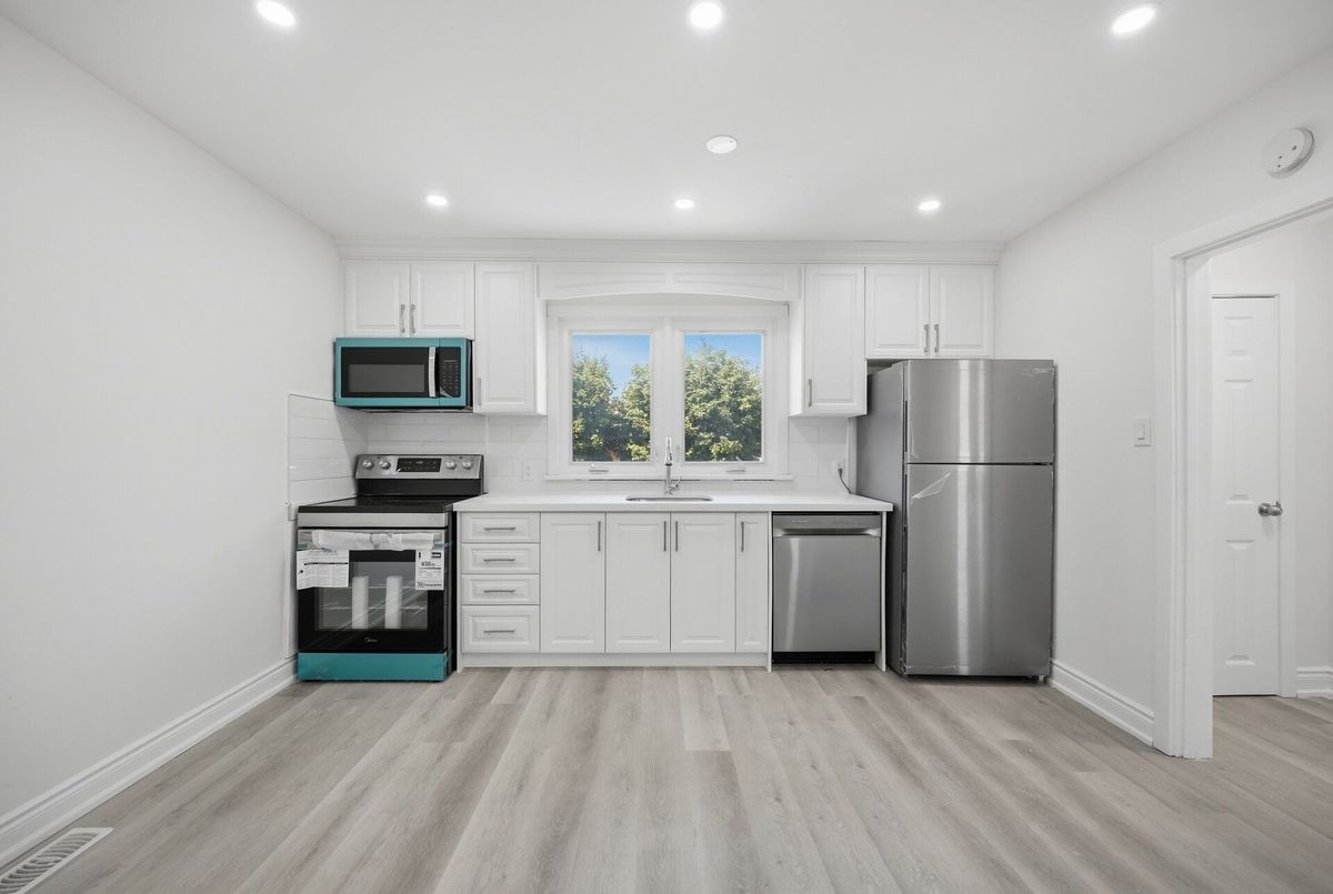 651 Olive Avenue 651 Olive Avenue Oshawa
